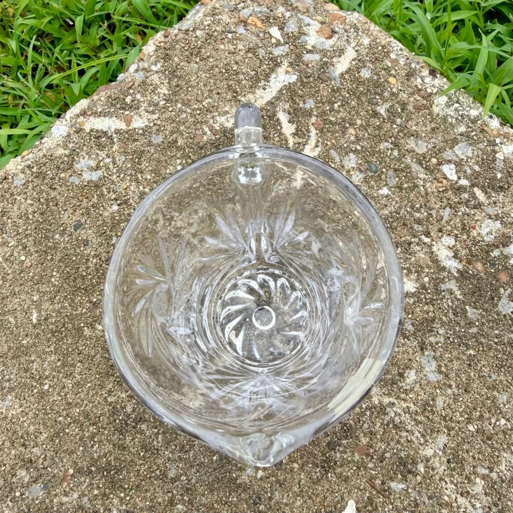 Kristal Zajecar Yugoslavia 24% Lead Crystal Pinwheel Star Pitcher Creamer 4 inch